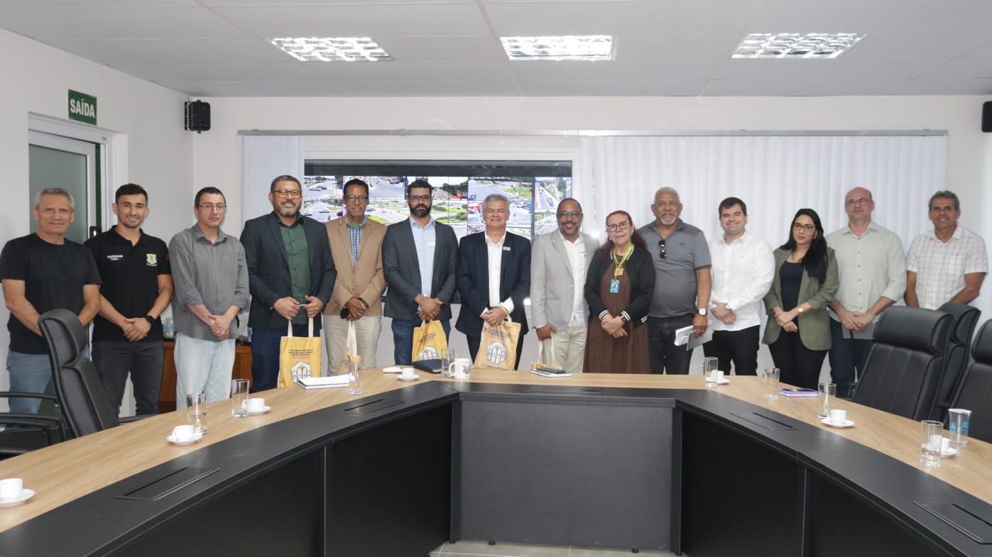 Referência: STT de Camaçari visita Aracaju para conhecer boas práticas de mobilidade e transporte coletivo - SMTT Aracaju